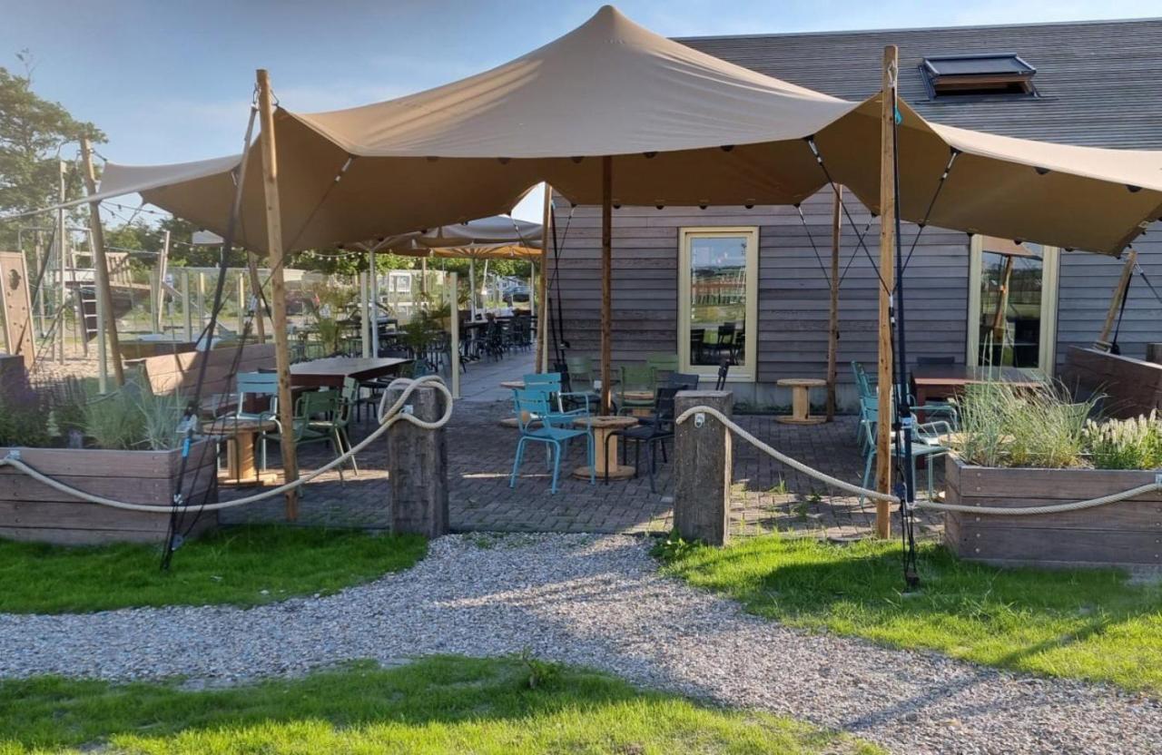 Stargazer Tent Met Sterrenuitzicht Callantsoog Luaran gambar