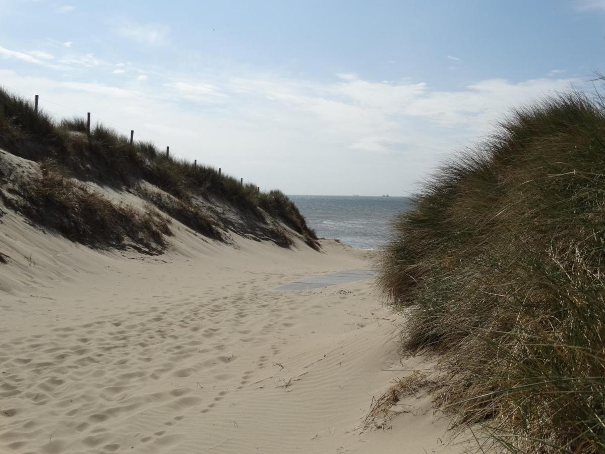 Stargazer Tent Met Sterrenuitzicht Callantsoog Luaran gambar