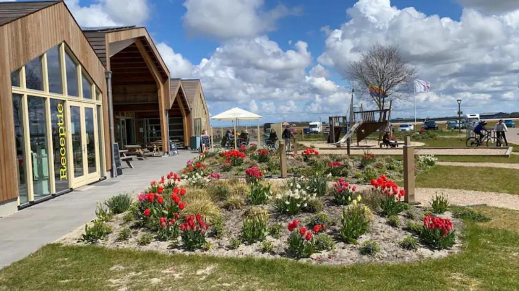 Stargazer Tent Met Sterrenuitzicht Callantsoog Luaran gambar